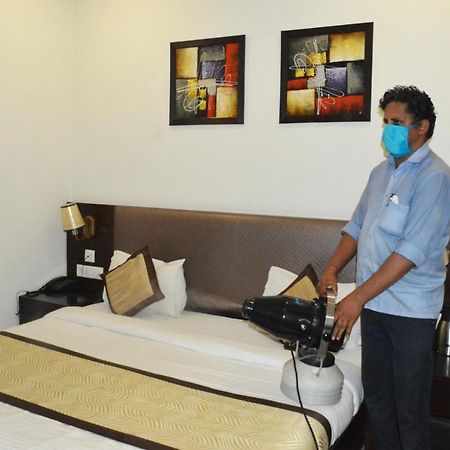 Madhav Muskan Residency Mathura Exteriör bild