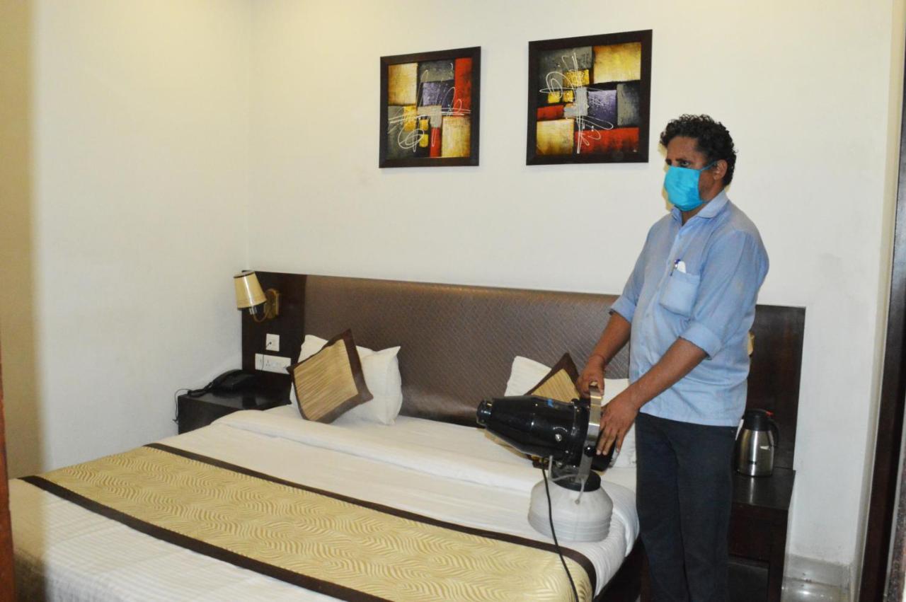 Madhav Muskan Residency Mathura Exteriör bild