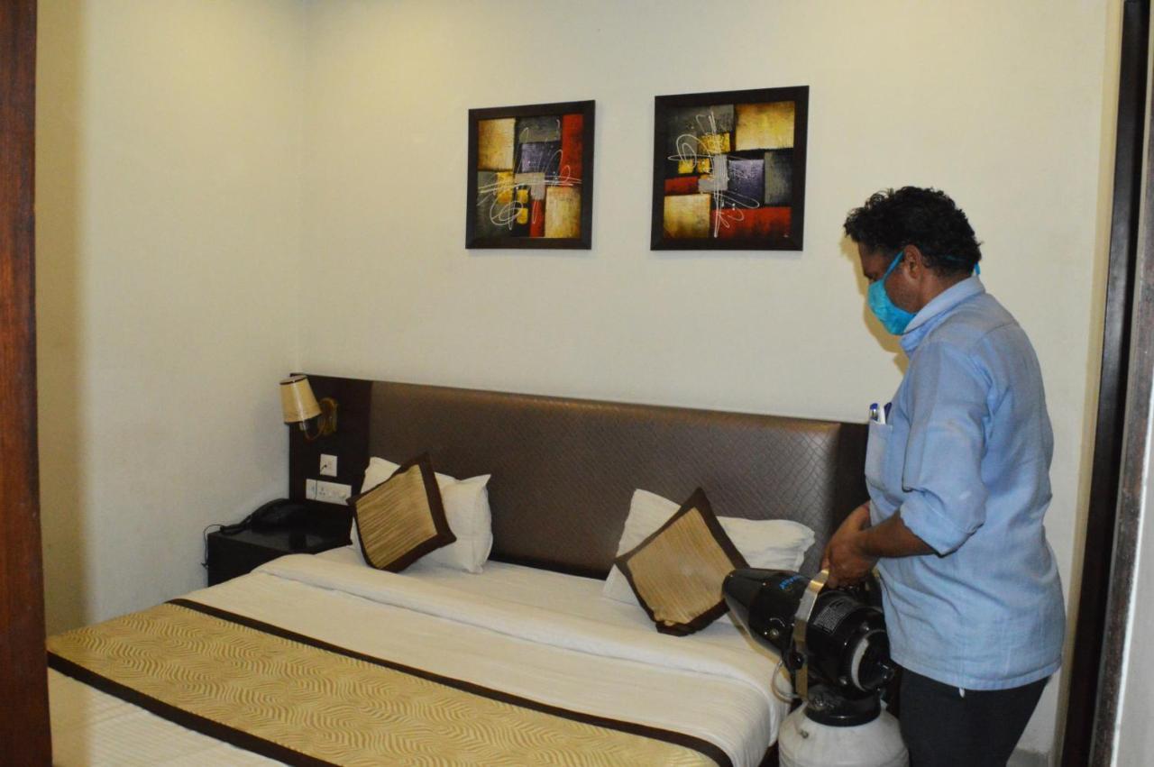 Madhav Muskan Residency Mathura Exteriör bild