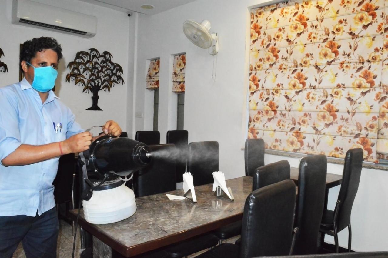 Madhav Muskan Residency Mathura Exteriör bild