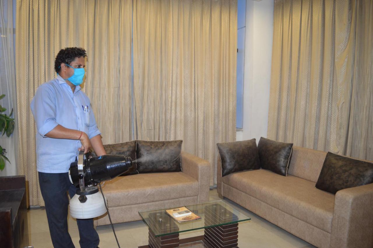 Madhav Muskan Residency Mathura Exteriör bild