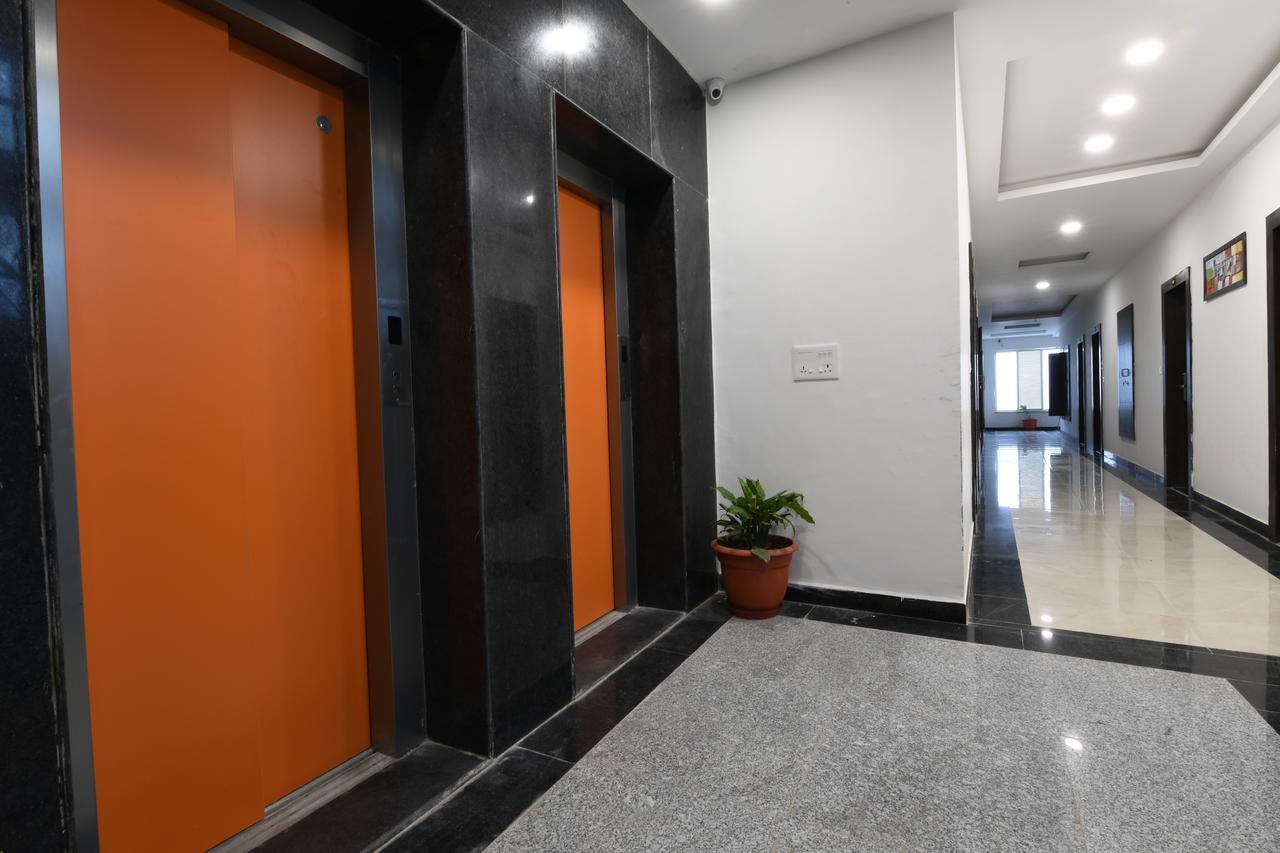 Madhav Muskan Residency Mathura Exteriör bild