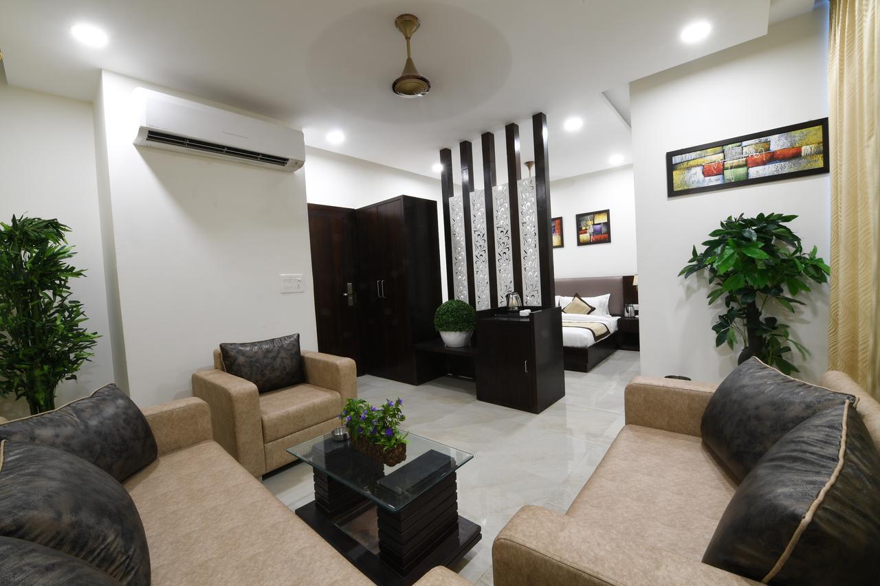 Madhav Muskan Residency Mathura Exteriör bild