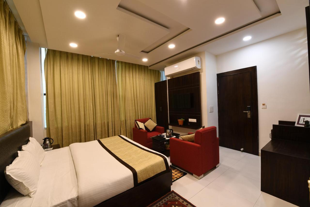 Madhav Muskan Residency Mathura Exteriör bild